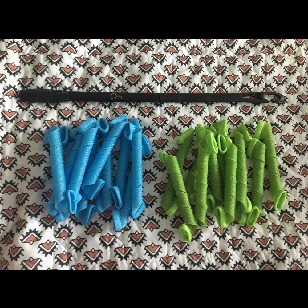 Curl Formers and Styling Hook